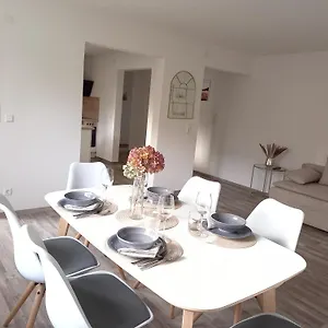 Moderne In Der Naehe Des Badestrandes Bodolz